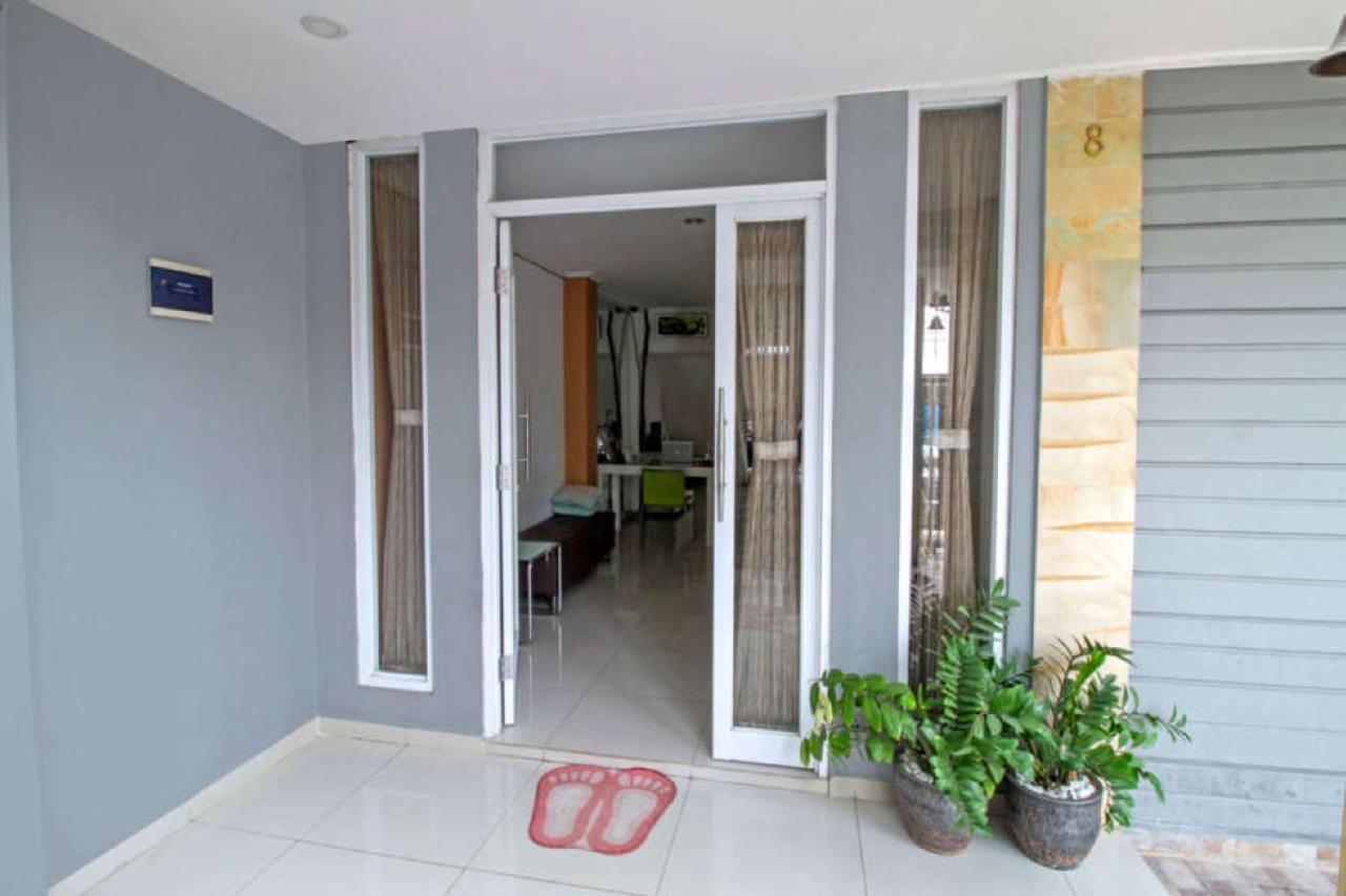 Hotel Reddoorz @ Pulomas Yakarta Exterior foto